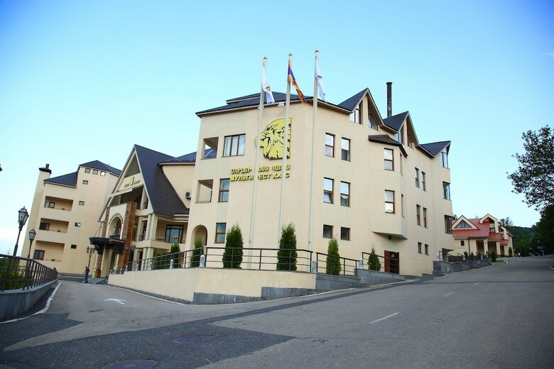 Hotel Multi Rest House