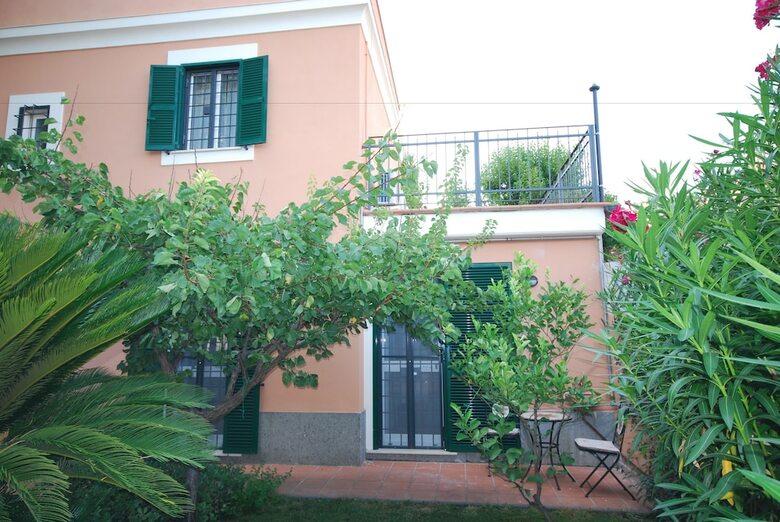 Hotel L'oasi Al Pigneto - Guest House