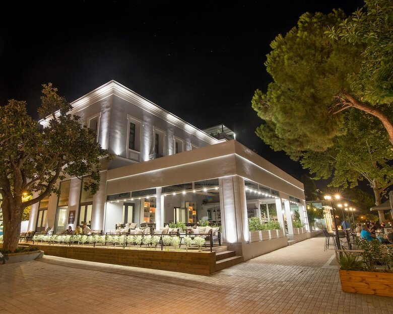 Hotel Panellinion Luxury Rooms