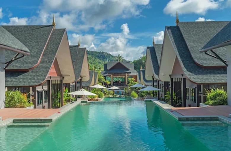 Hotel The Scene Cliff View Villas