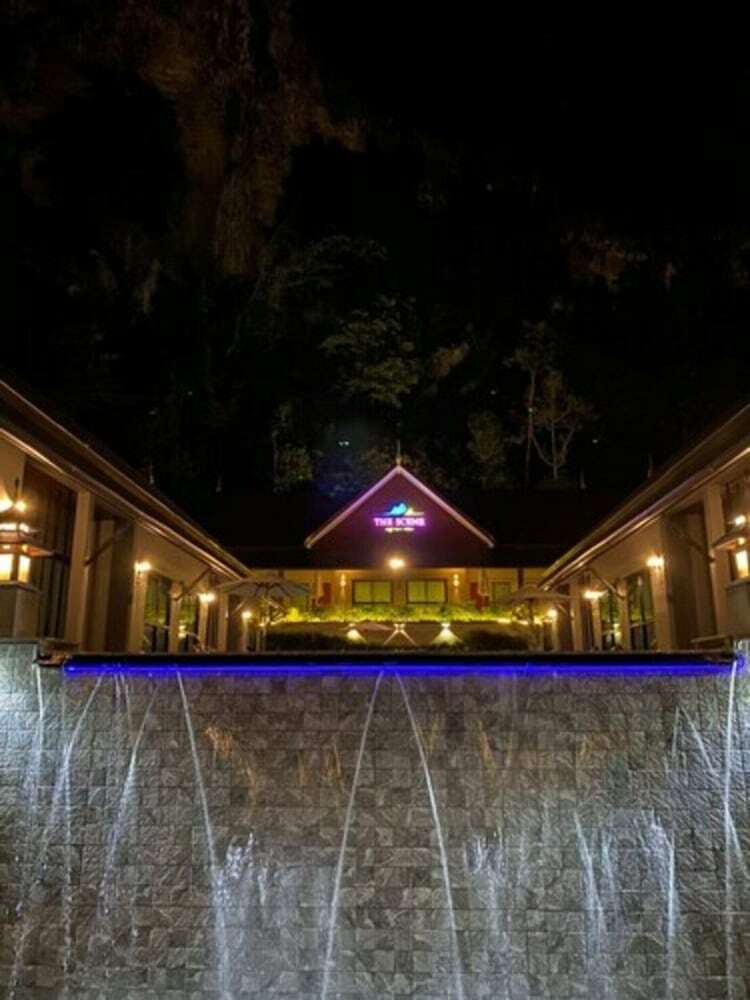 Hotel The Scene Cliff View Villas