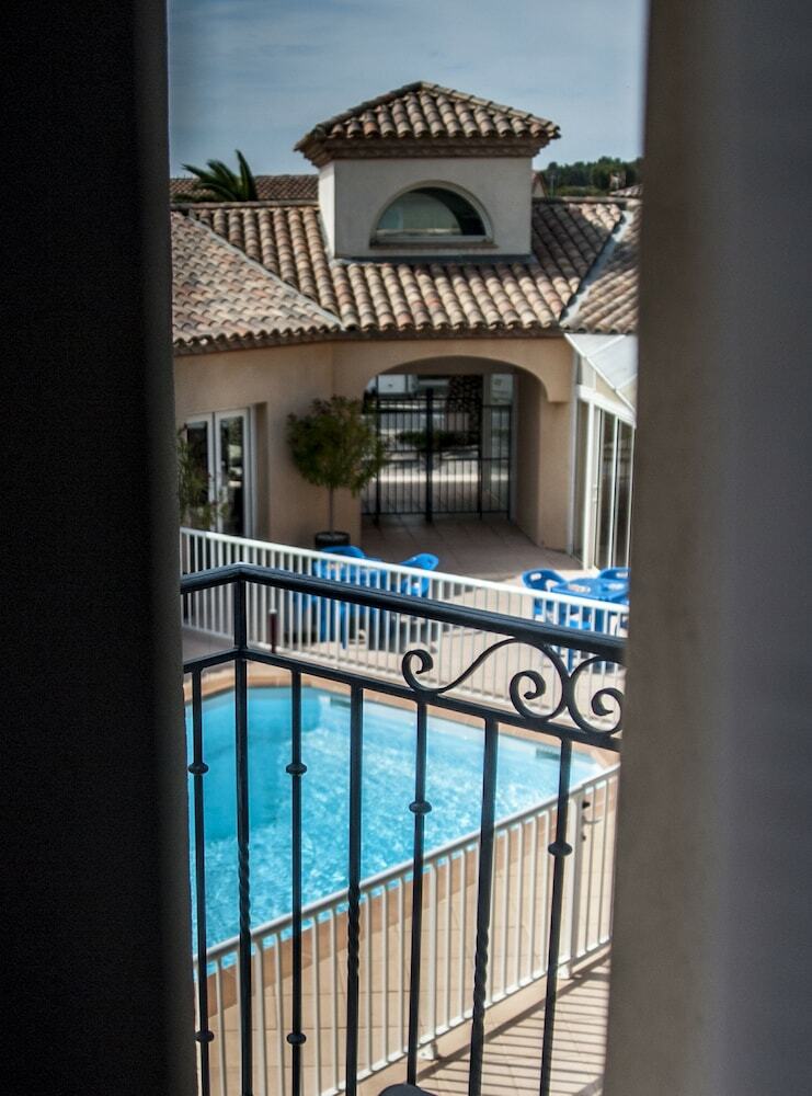 Residencia H�tel Leukos
