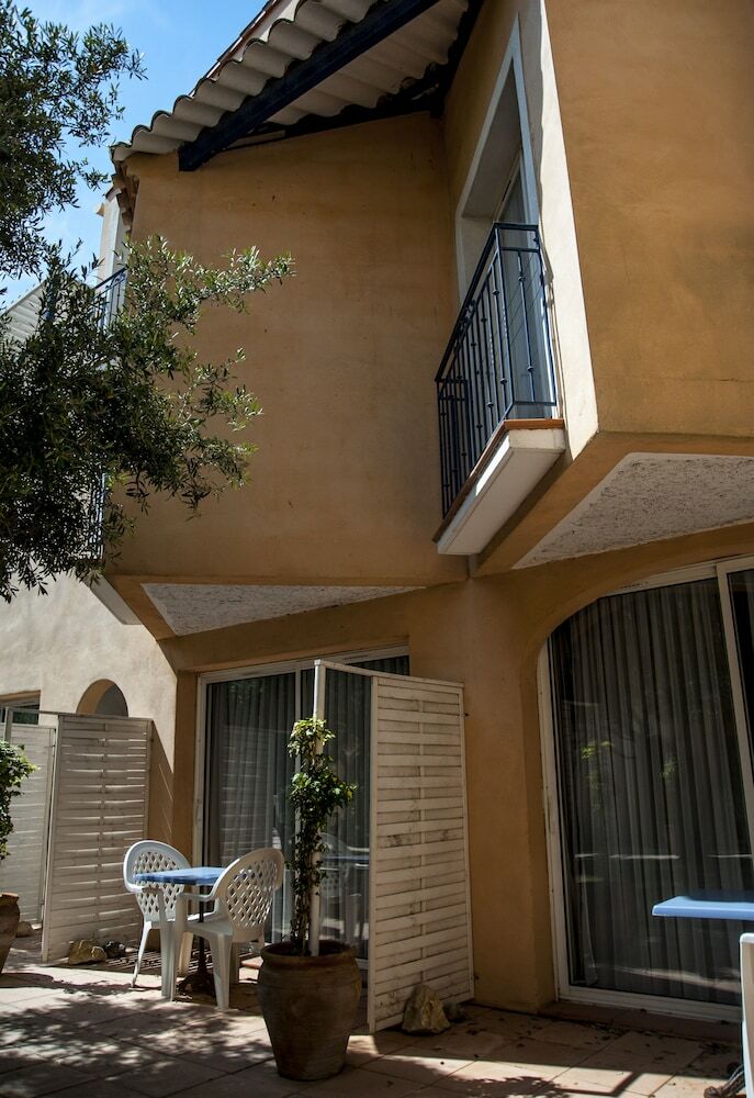 Residencia H�tel Leukos