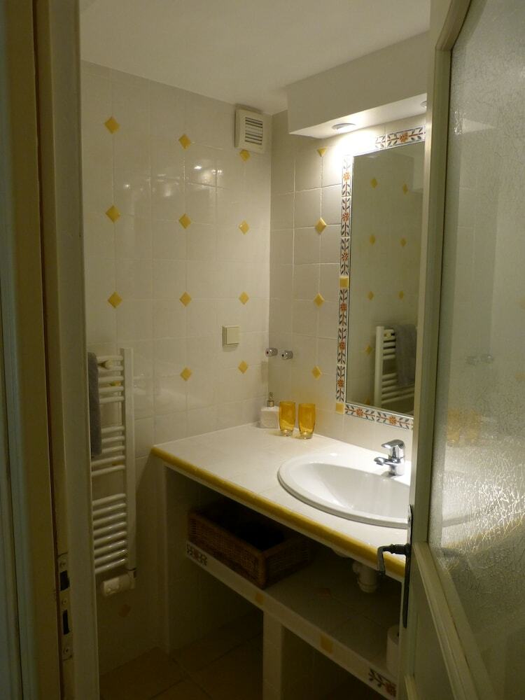 Hotel Villa Theba�de Chambres D'h�tes