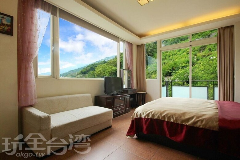 Bed & Breakfast Here Is Good Home II