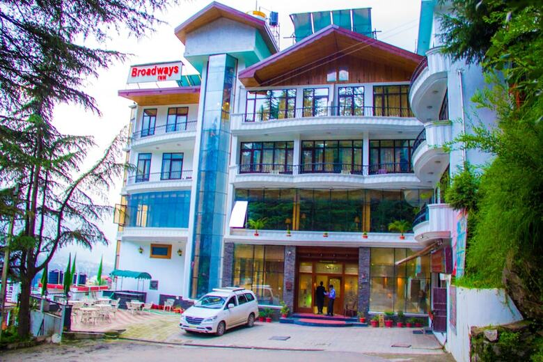 Broadways Inn - Hotel, Resort & Spa