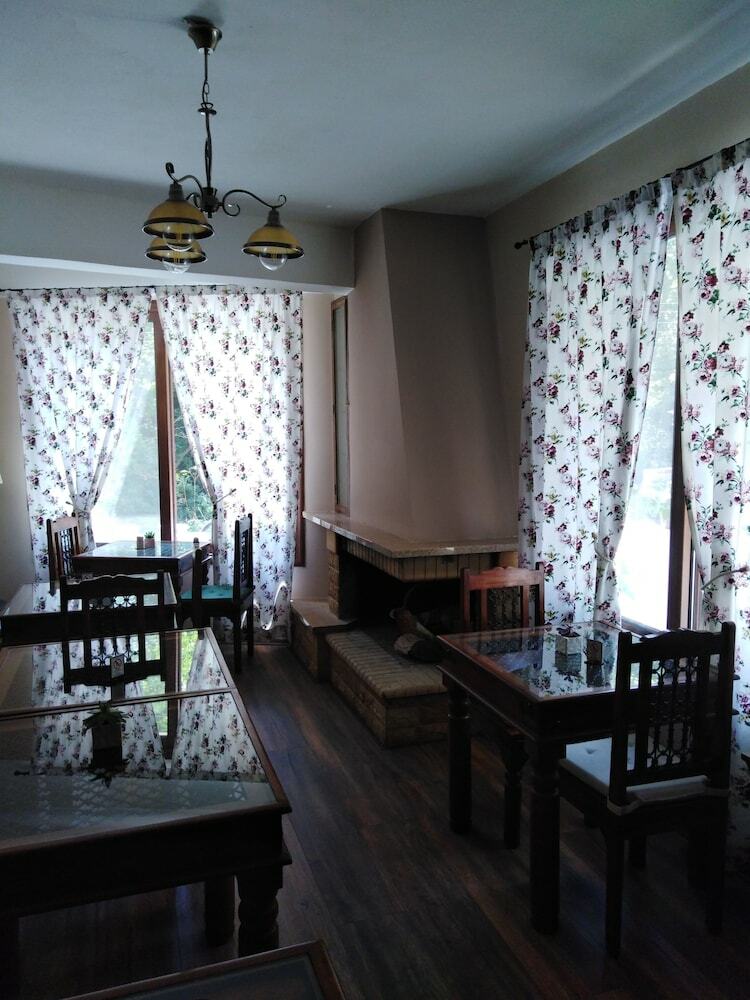 Hotel Mansion Of Kertezis