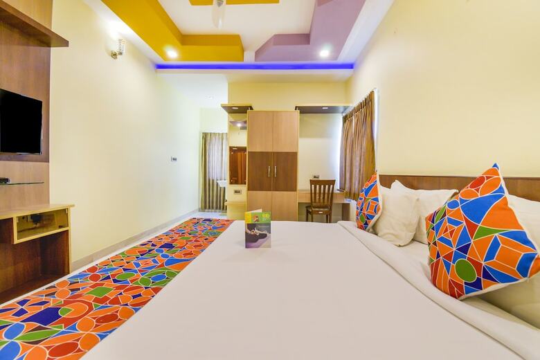 Fabhotel Thaneegai Residency