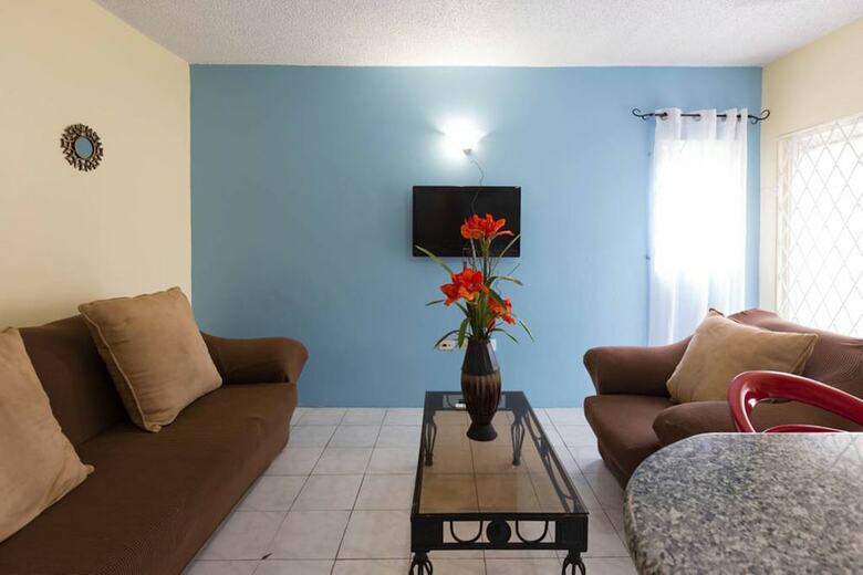 Apartamentos Kgn Most Centrally Located One Bdrm II