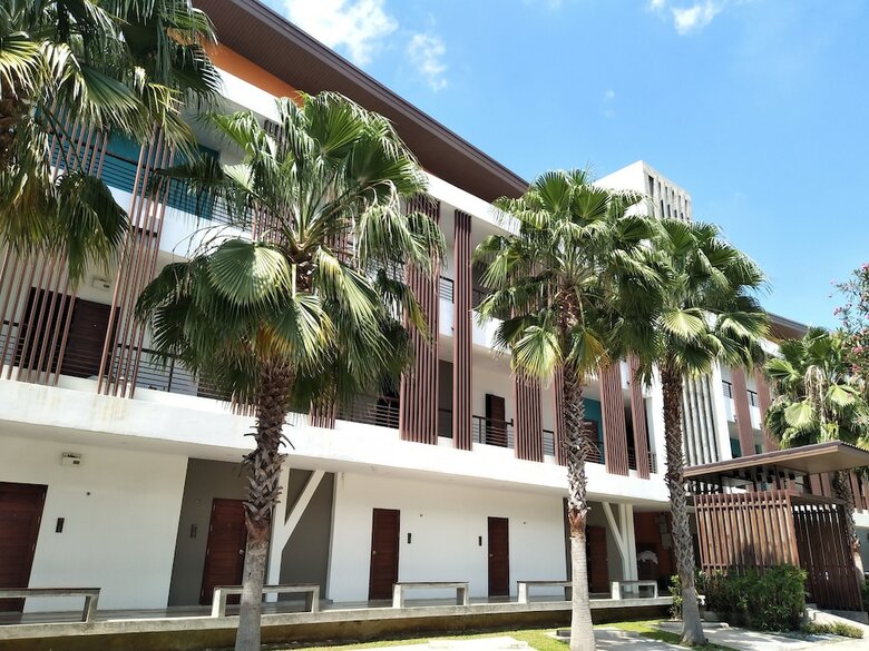 Hotel Baan Issara Korat