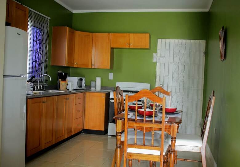 Hotel 256 Jamaica