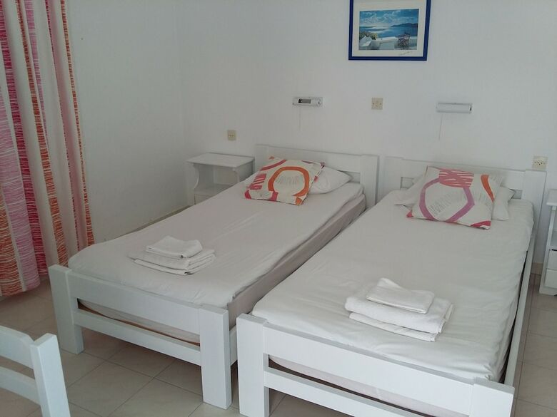 Hotel Galanis Place