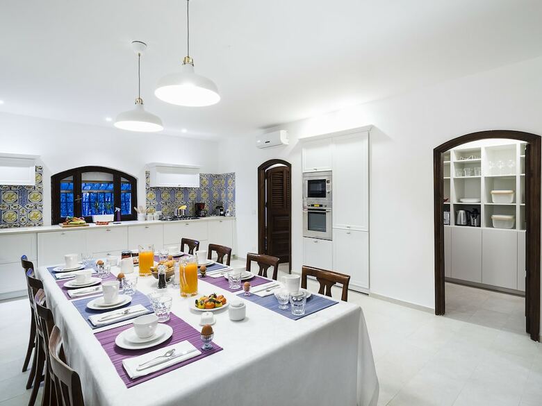 Villa Blue Moon