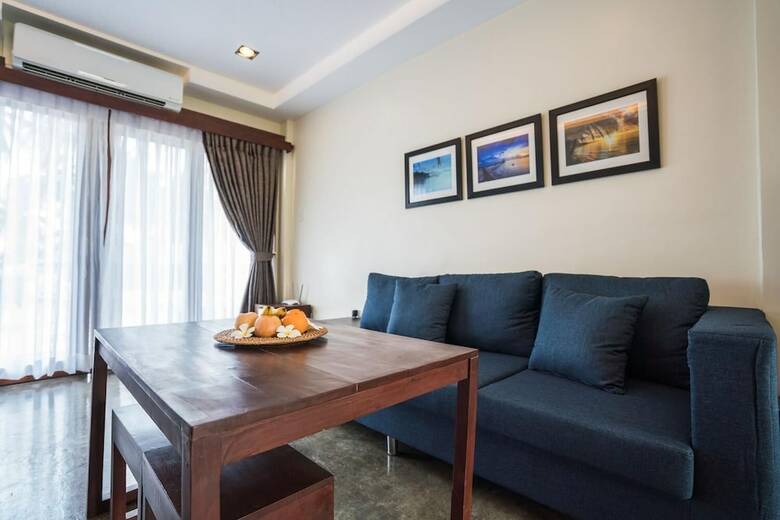 Hotel Retreat Siargao Resort