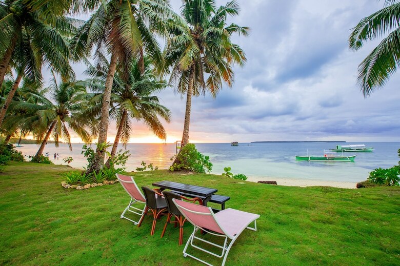 Hotel Retreat Siargao Resort