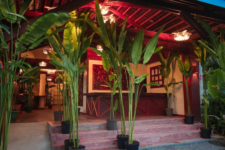 Hotel Retreat Siargao Resort