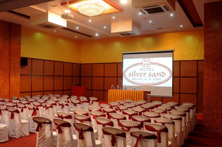 Silver Sand Hotel