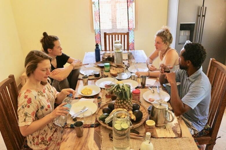 Hostal Mountain Bikes House And Eco Bungalow - Hostel