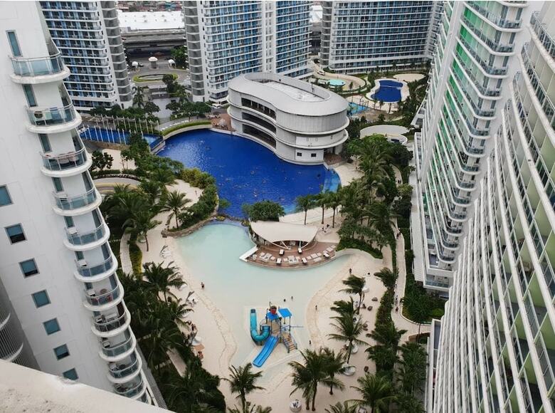 Azure Luxury City Suites By Vacationsph
