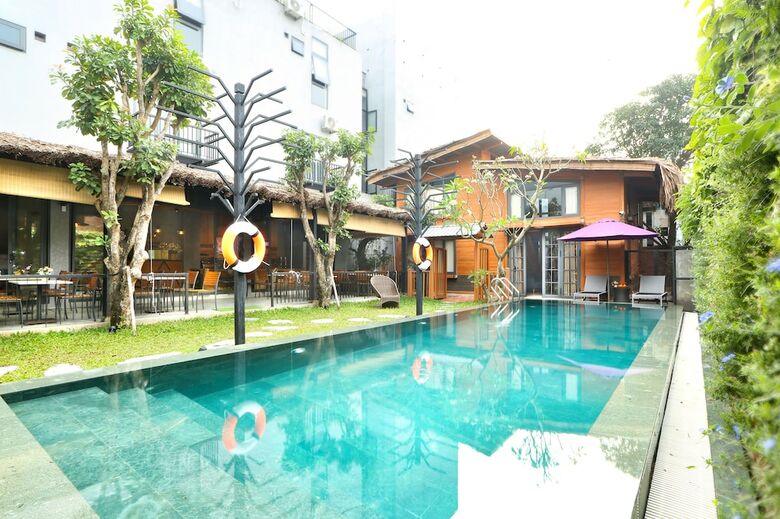 Hotel Tropical Forest Hostel & Apartments