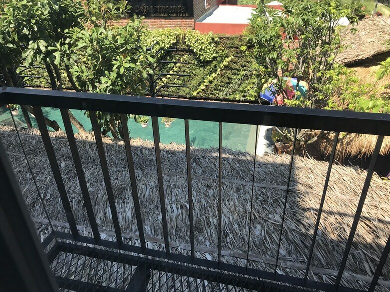 Hotel Tropical Forest Hostel & Apartments
