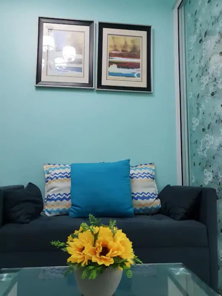 Azure Luxury Beach Suites By Vacationsph