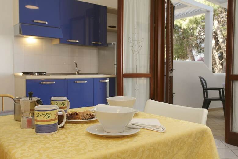 Residence Tamarea - Near Quartiere Spagnolo