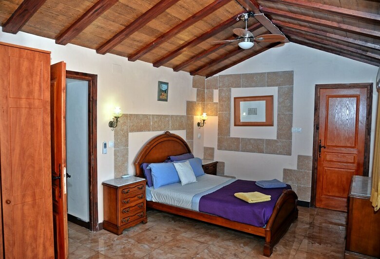 Agroturismo Casa Rural El Xop