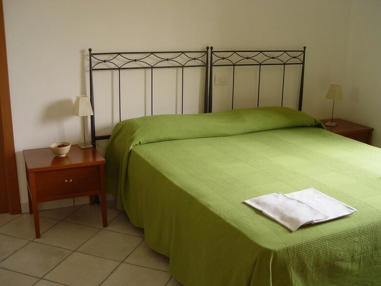 Guesthouse Il Ritrovo Di Parmenide
