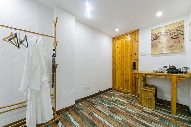 Su She Court Hotel