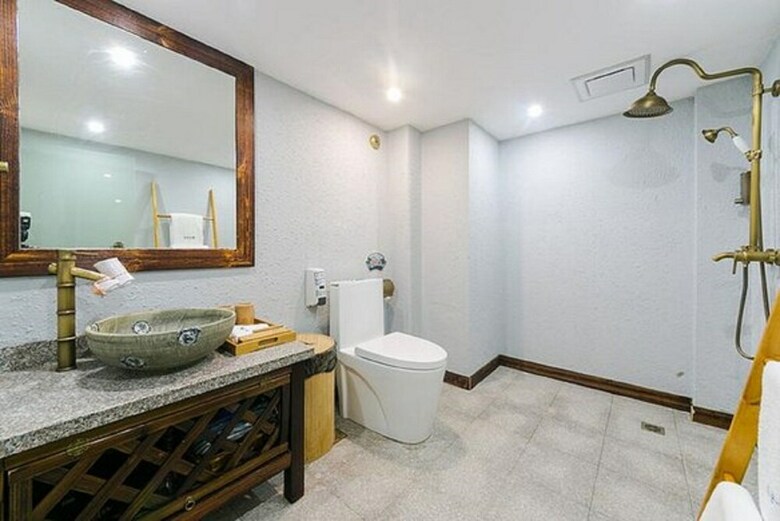 Su She Court Hotel