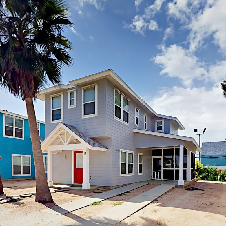 17 Royal Palms - Three Bedroom Home