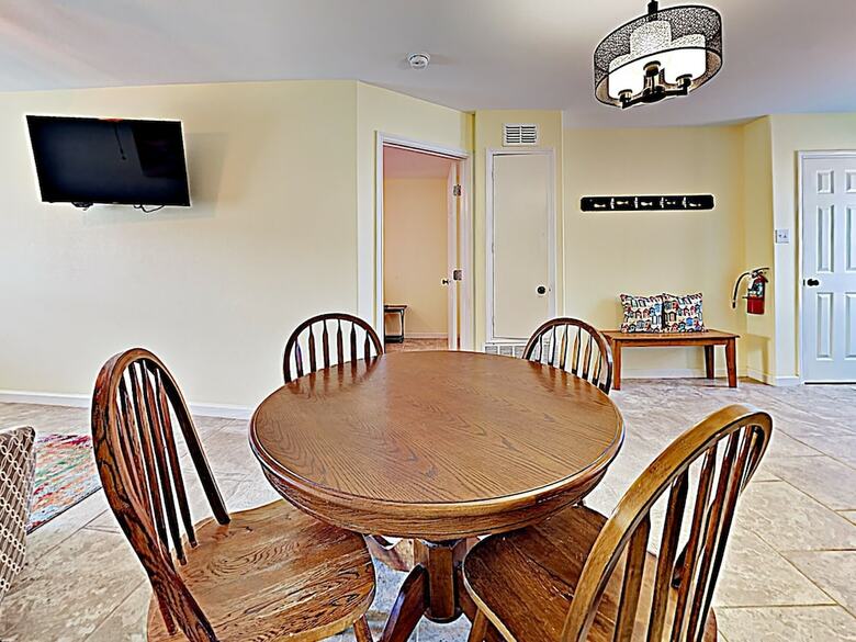 48 Sea Isle Village - One Bedroom Bungalow