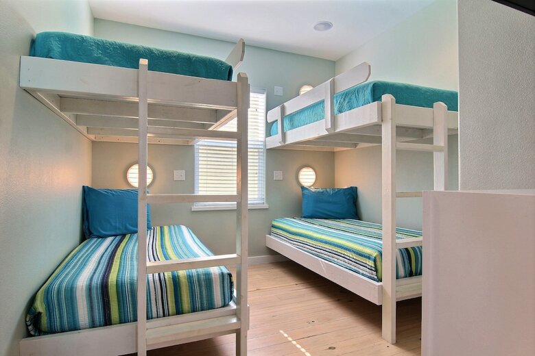 Pelicans Landing - Four Bedroom Home