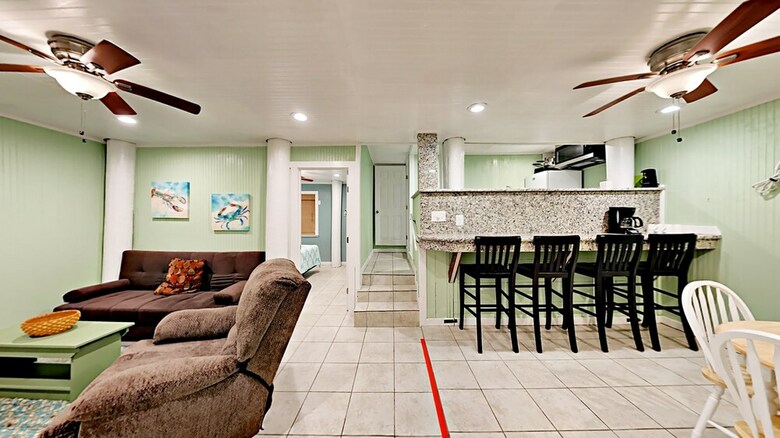Paradise Hideout - One Bedroom Townhome