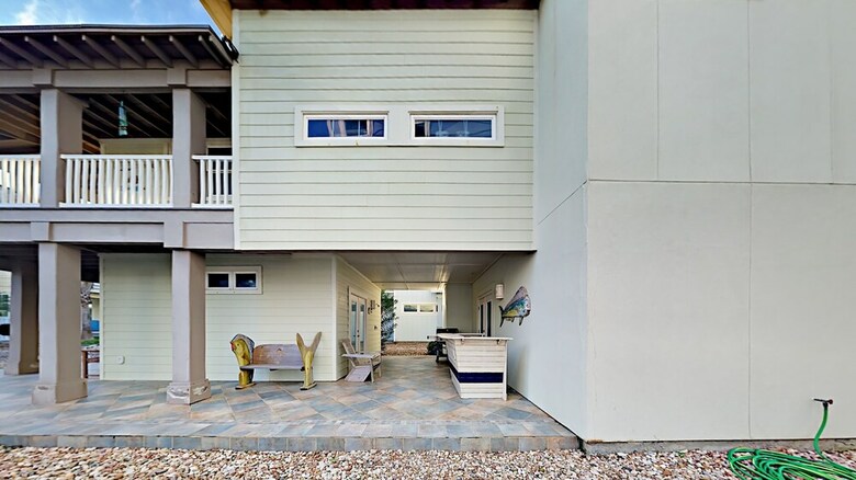 Banyan Beach House - Three Bedroom House