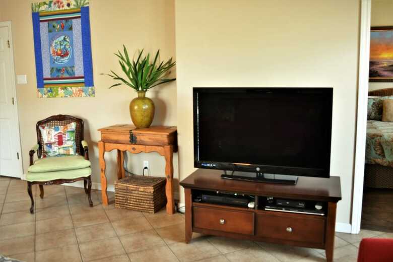 701ns Barefoot Getaway - Two Bedroom Townhome
