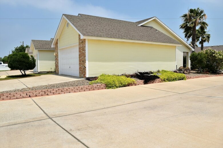 701ns Barefoot Getaway - Two Bedroom Townhome