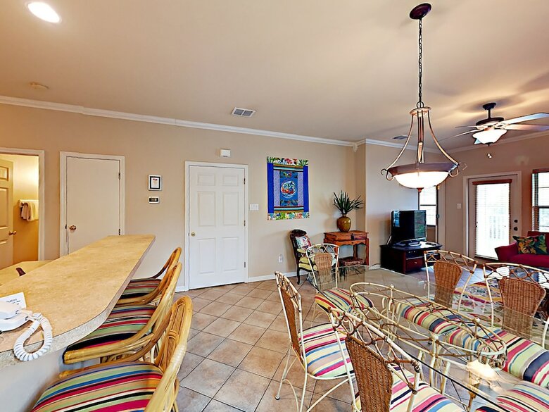 701ns Barefoot Getaway - Two Bedroom Townhome