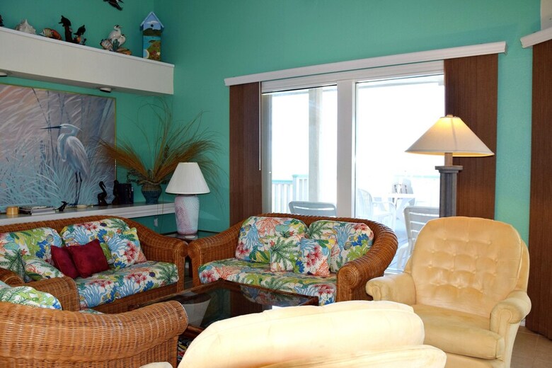 Dolphin House On The Beach - Four Bedroom Home