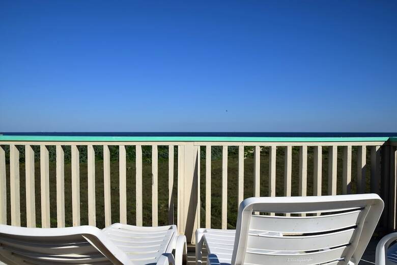 Dolphin House On The Beach - Four Bedroom Home