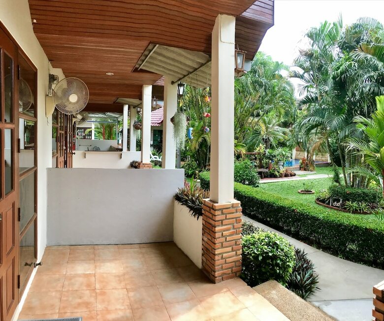 Hotel Falang Paradise