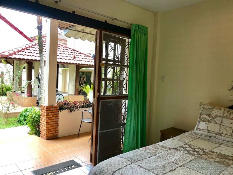 Hotel Falang Paradise