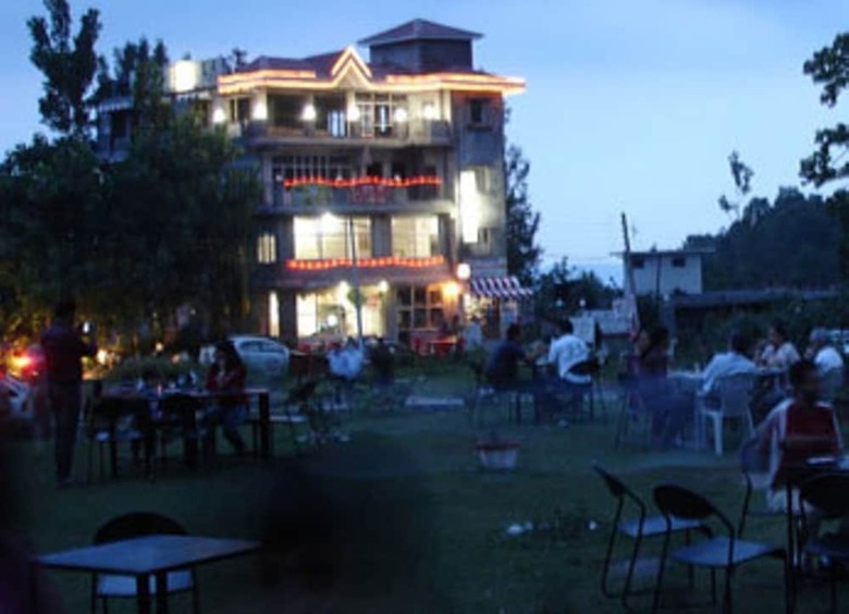 Hotel Centre Point Resorts And Club