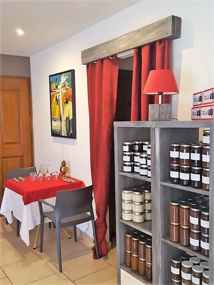Bed & Breakfast Maison D?h�tes Zella