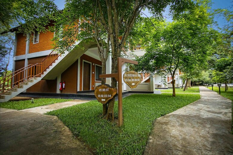 Hotel Elephas Resort & Spa