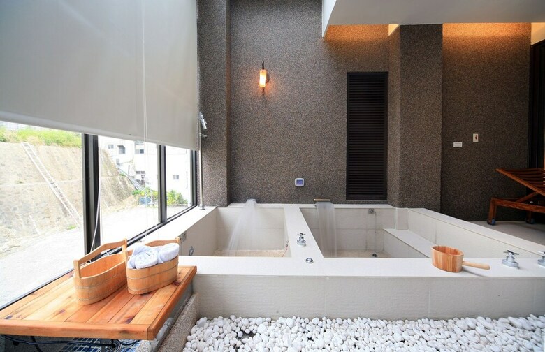 Bed & Breakfast Chin -ya Hot Spring Hotel