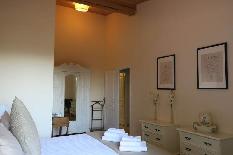 Domaine de La Bade - In A Rural Location