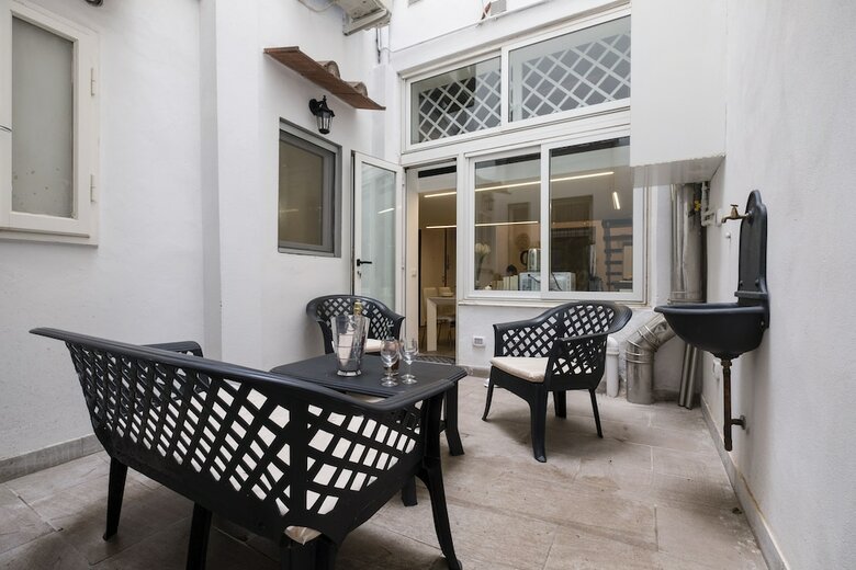 Silver Novella Luxury Apartment