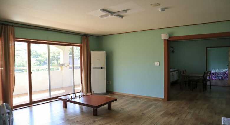 Pension Jeju Aewol Resort